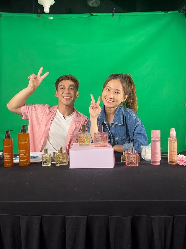 Betime live-selling hosts